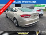 Used 2017 Ford Fusion SE image 4
