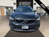 Used 2020 Volvo XC40 T5 Momentum image 2