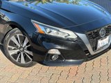 Used 2019 Nissan Altima 2.5 SV image 2