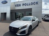 Used 2023 Nissan Altima 2.5 SR image 2