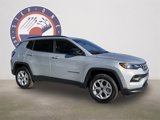 New 2025 Jeep Compass Latitude image 1