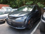 Used 2020 Chrysler Pacifica Touring-L w/ S Appearance Package image 2
