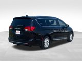 Used 2020 Chrysler Pacifica Touring-L image 3