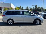 Used 2014 Toyota Sienna LE image 3