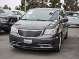 Used 2016 Chrysler Town & Country Touring image 4