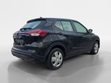 Used 2021 Nissan Kicks S image 3