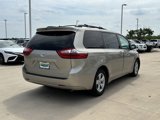 Used 2015 Toyota Sienna LE image 5