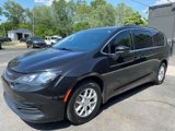 Used 2020 Chrysler Voyager Lxi image 2