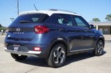 Used 2025 Hyundai Venue Limited image 4
