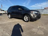 Used 2018 Ford Explorer XLT image 3