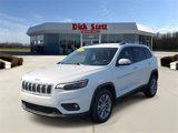 Used 2019 Jeep Cherokee Latitude Plus w/ Comfort/Convenience Group image 2