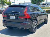 Used 2019 Volvo XC60 T5 R-Design image 4
