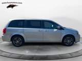 Used 2018 Dodge Grand Caravan SE image 2