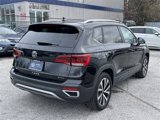 Certified 2022 Volkswagen Taos SE image 4
