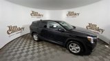Used 2022 GMC Terrain SLE image 2