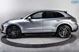 Used 2022 Porsche Macan image 3