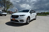 Certified 2023 Chrysler Pacifica Limited image 4