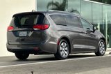 Used 2018 Chrysler Pacifica Limited w/ Advanced Safetytec Group image 3