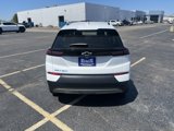 Used 2022 Chevrolet Bolt EUV LT w/ Comfort Package image 5