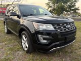 Used 2017 Ford Explorer XLT image 2