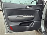 Used 2022 Kia Sportage LX image 4
