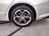 Used 2021 Chevrolet Malibu LT image 3