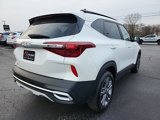 Used 2023 Kia Seltos S w/ Navigation Package image 3