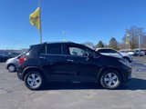 Used 2020 Chevrolet Trax LT w/ LT Convenience Package image 4