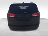 Used 2019 Chrysler Pacifica Touring-L Plus w/ S Appearance Package image 3