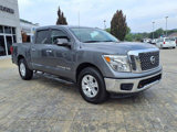 Used 2018 Nissan Titan SV image 3