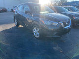 Used 2020 Nissan Kicks S image 2