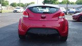 Used 2013 Hyundai Veloster image 6