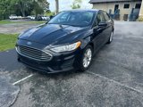 Used 2020 Ford Fusion SE image 2