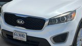 Used 2016 Kia Sorento LX image 5