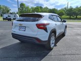 Used 2024 Chevrolet Trax LS w/ LS Convenience Package image 3