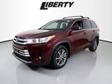 Used 2018 Toyota Highlander SE image 3