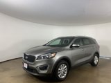 Used 2017 Kia Sorento LX image 2