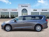 Used 2023 Chrysler Voyager LX image 3