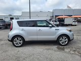 Used 2016 Kia Soul + image 2