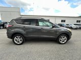 Used 2017 Ford Escape SE w/ Equipment Group 201A image 2
