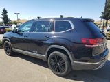 Used 2018 Volkswagen Atlas SEL Premium image 3