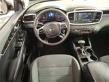 Used 2019 Kia Sorento LX image 2