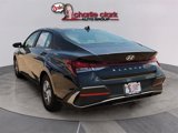 Used 2025 Hyundai Elantra SE image 3