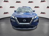 Used 2022 Nissan Rogue SV image 2