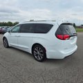 Used 2019 Chrysler Pacifica Limited w/ Tire & Wheel Group image 3