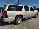 Used 2007 Chevrolet Suburban LT w/ LT Preferred Equipment Group image 3