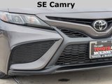Used 2023 Toyota Camry SE image 3