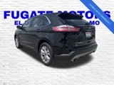 Used 2021 Ford Edge Titanium image 3