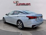 Certified 2021 Nissan Altima 2.5 SV image 3