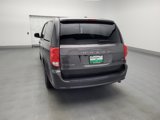Used 2017 Dodge Grand Caravan SXT image 6